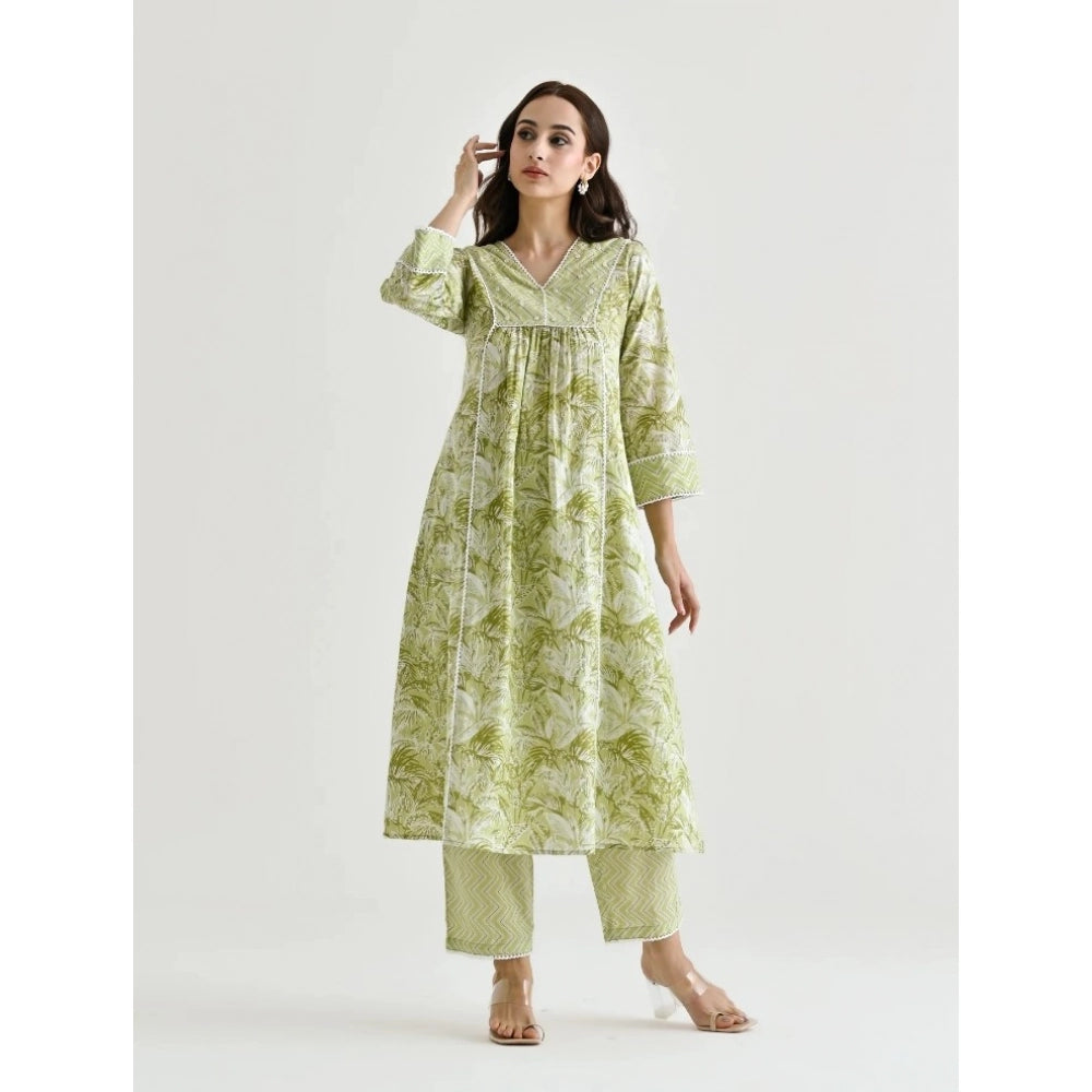 Generic Women's Cotton Blend Printed V Neck Kurti with Pant Set (Green)